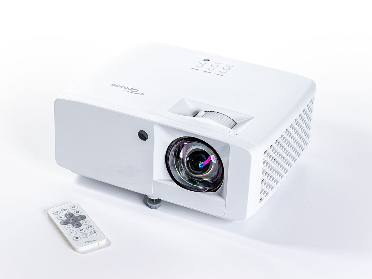 ZW350ST short throw projector for SKYTRAK golf simulator studio setup